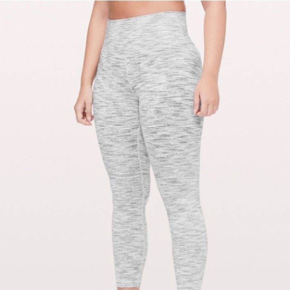 Lululemon wunder under size 4